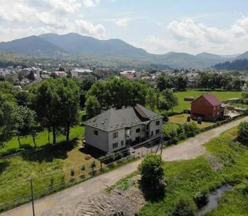 Фото Отели типа «постель и завтрак» Гостьовий дім "Тая" г. Межгорье 2